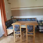 Livia شقة *